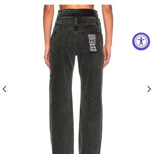 Heyy loves 💕 I have a ksubi jeans size 29 black